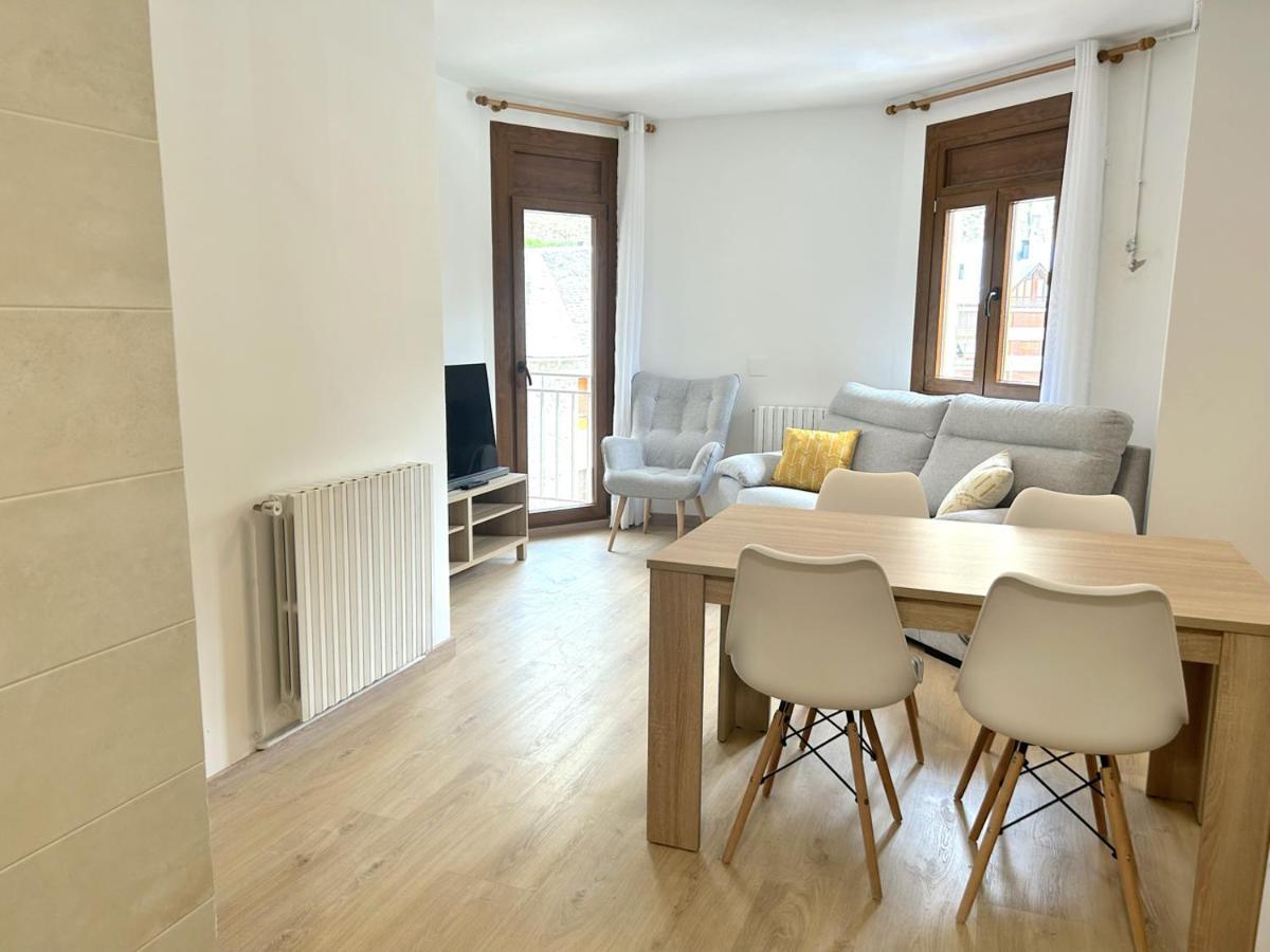 Apartament Comfortable Amb Vistes I Centric By Rural D'Aneu Естери д'Анеу Екстериор снимка